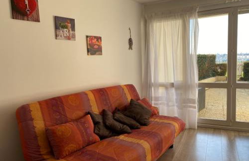 REF 086 Appartement T2 avec terrasse résidence avec piscine - Foto 7