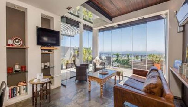 Beautiful Apartment w Deck Stunning Views Rhine Stone - Foto 3, Habitación