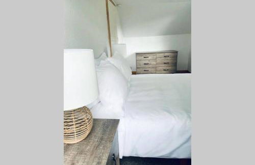 Cozy Cottage with Jacuzzi, Sauna, Fire Pit and Reading Nook! - Foto 23