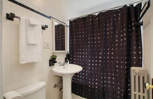 Ideal, Spacious & Furnished 1BR Apartment - Cullom C2 - Photo 14