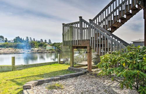 Pet-Friendly Ocean Park Home with Decks and View! - Foto 33