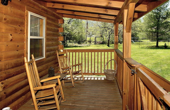 A Bit of Heaven - 2 Bedrooms, 2 Baths, Sleeps 8 Cabin by RedAwning - Foto 1