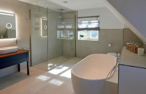 Mönchguter Reethus mit Wasserblick, Kamin, Sauna - Foto 27