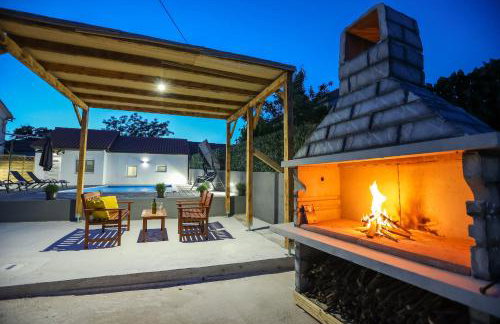 Villa Mia with pool - Foto 2