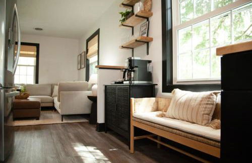 Modern Cottage with hot tub near lake, wineries, Geneva and SPIRE - Foto 16