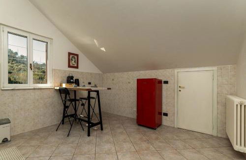 Kejani attic apt Scenic Views, Lux bath, Fast Wi-fi - Foto 20