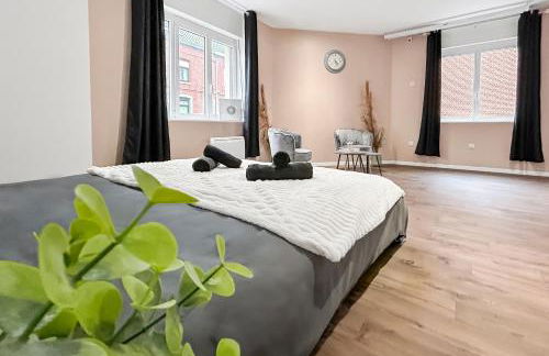 Balnéo privée & cinéma XXL - Logement premium à Tourcoing - Foto 7