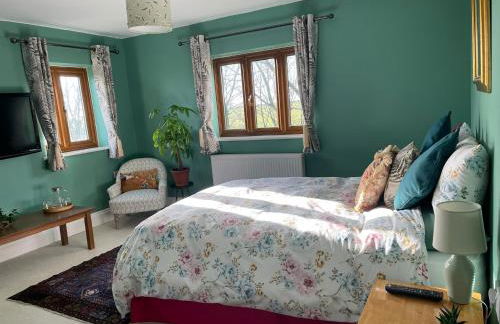 Hardy View Farm House - Photo 52