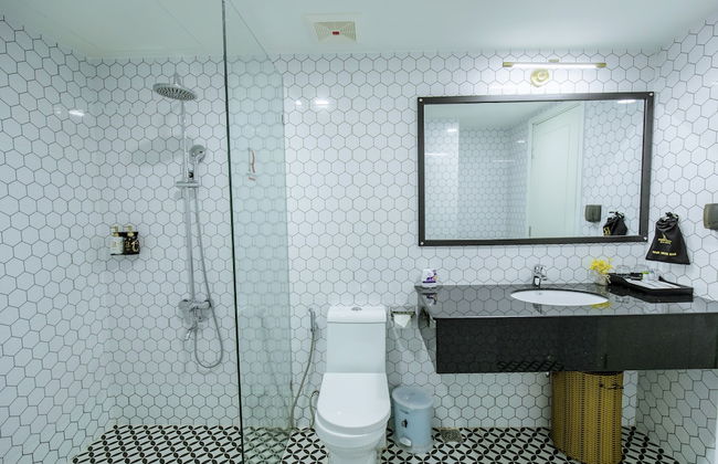 ROBIN HOTEL - Photo 47