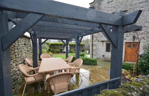 Postman's Knock - Photo 19