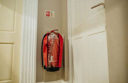 Modern Flat l Molineux 5 Min l Smart TV l WiFi l Free Parking - Foto 23