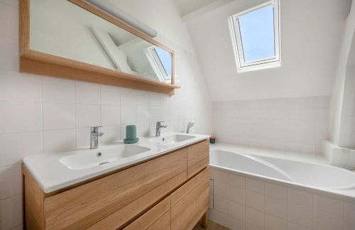 Maison pour 8 - Piscine chauffée - 100m de la plage - Foto 25