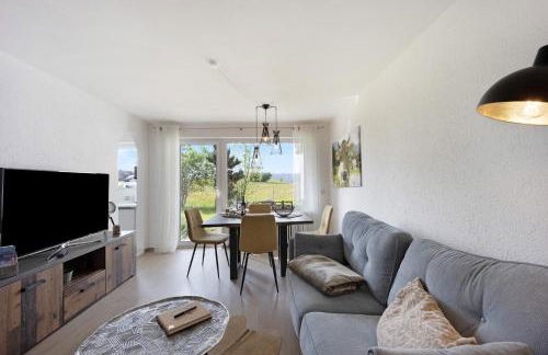 Landliebe mit Seenähe und Innenpool - Foto 1