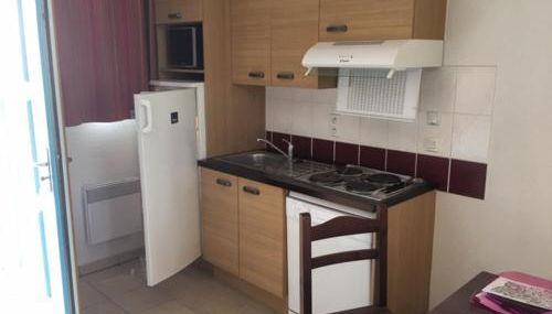 CONFORTABLE MAISON DANS VILLAGE VACANCES AVEC PISCINE A CAJARC - Photo 2