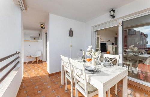 Coastal Escape & Sea Views by Domvia - Photo 5