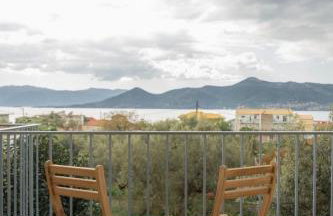 DION APARTMENTS - Photo 1