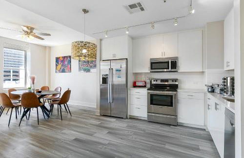 Modern Condos in California Building by Hosteeva - Foto 88