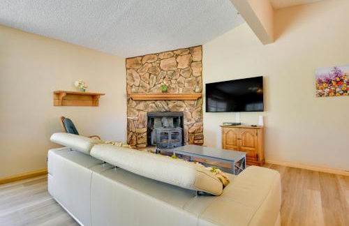 Tranquil Maricopa Retreat with Pool and Hot Tub - Photo 4