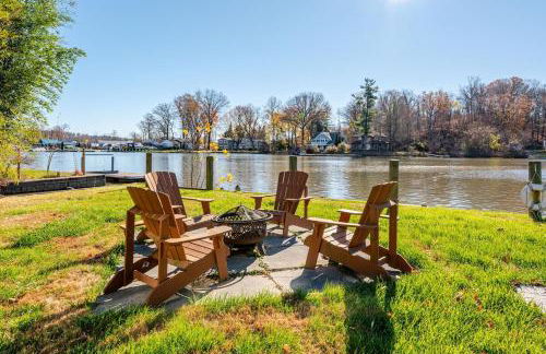 Modern Lakefront Retreat w King Bed - Foto 68