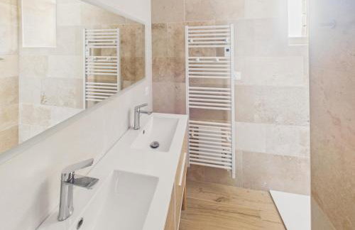 Gîte pour 12 avec terrasse et piscine partagée - Foto 14