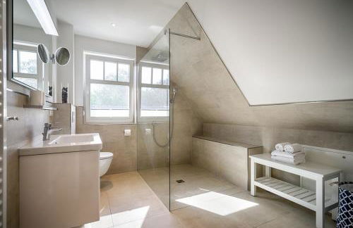 Traumhaus Auri in Prerow Ostsee auf dem Darß mit Kamin und Sauna und Garten - Foto 9