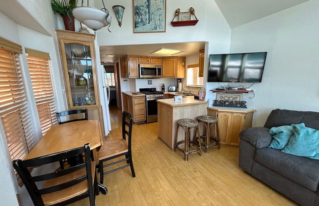 Ocean Front Cabin 11 w Jacuzzi Superb Views - Foto 42