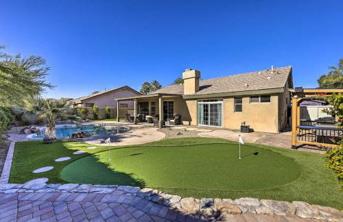 Tee Off, Relax Poolside! Family Home in Scottsdale - Foto 27