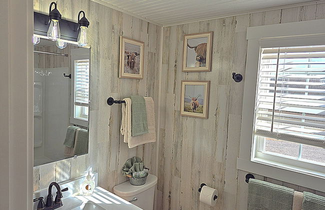 Redbud Tiny Home Resort - Photo 13