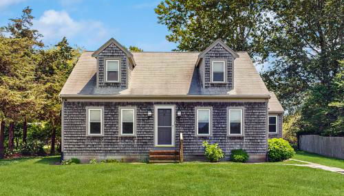 1 Mi to Dtwn Nantucket! Family Getaway with Deck - Photo 3