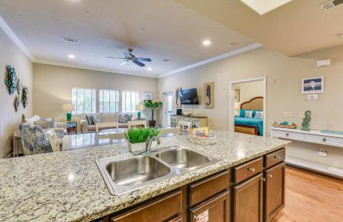 Miramar Beach Condo with Pool - Walk to Beach! - Foto 6