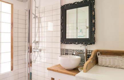 Ravissante maison 300 Mètres de la plage - Photo 24