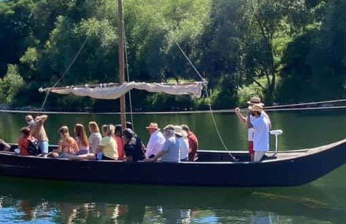 Paseo en barca tradicional por Coímbra - Foto 7