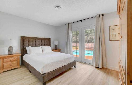 Resort Style 4 bedroom House with Pool Minutes from Strip - Foto 3