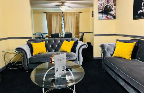 Large 3BR Home for Families and Work Stays With Fast WIFI - Foto 15