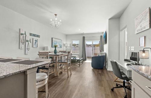 Little River 3BR Villa with Outdoor Movies & Fire Pit, Indoor Fire Place, Arcades, & Beach! - Foto 7