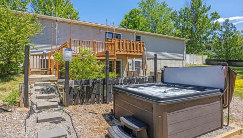 Pet Friendly 3BR 3BA Home near Traverse City with Game Room and Fenced Yard - Foto 3