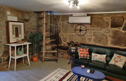 Casa do Sobrado-Gralhas-Montalegre - Foto 9