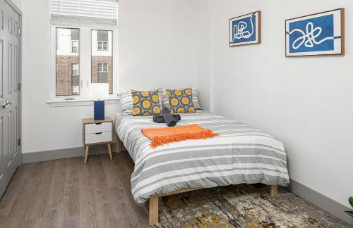 Urban Retreat - Free Parking, WiFi, Walk to Stadium - Foto 47