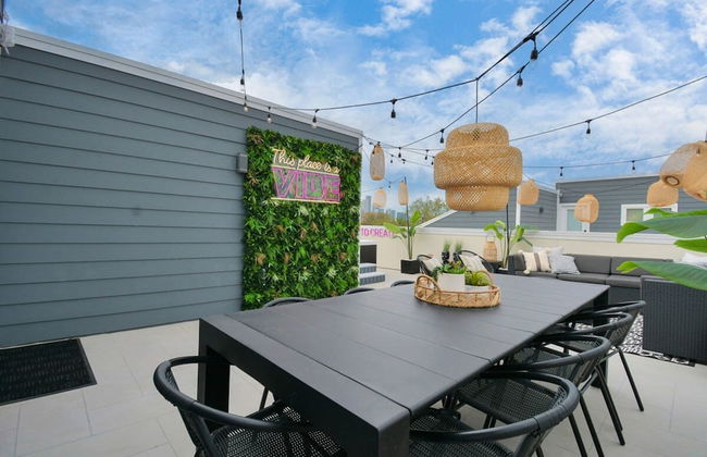 Paradise Palace Best Rooftop in HTX w Hot Tub - Foto 12