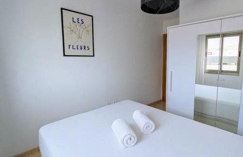 Apartamento con piscina de verano e invierno - Photo 13