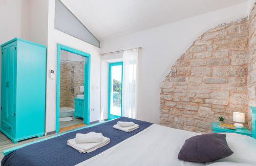 Lovely House Kristina with a pool - Photo 21