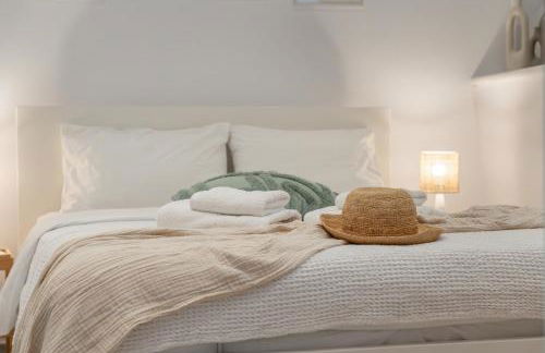 Naousa - 2BR House with Amazing View - Caper - Photo 27