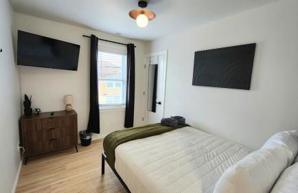 The Row House- Modern, Stylish and Newly Updated! - Foto 56