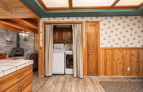 Toste Cabin- Spacious 3BR Cabin in East Village! - Foto 10