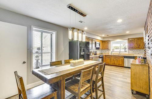 Beach and Dock! Lakefront Ozarks A-Frame Retreat - Foto 9