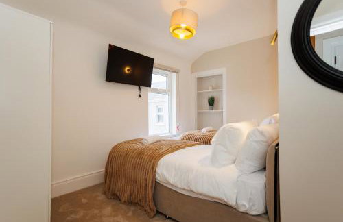 111 By Mayfair - Luxurious 12 Bedroom House, Portrush - Foto 35