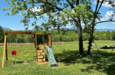 Redwing Farm Cottage - Mountain Views and Firepit! - Foto 22