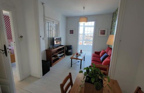 Rua Nova Apartment 28, 3 Dormitorios, WIFI, PS4 y Netflix, a 200m Catedral - Foto 70