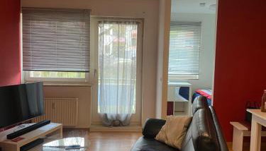 Zwei Zimmer Appartment mit Balkon und Stellplatz voll möbliert - Foto 2