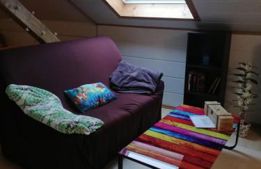 GästeZimmer im Altbau Dachgeschoss mit kleinem Bad WLAN, TV und Parkplatz - Foto 11